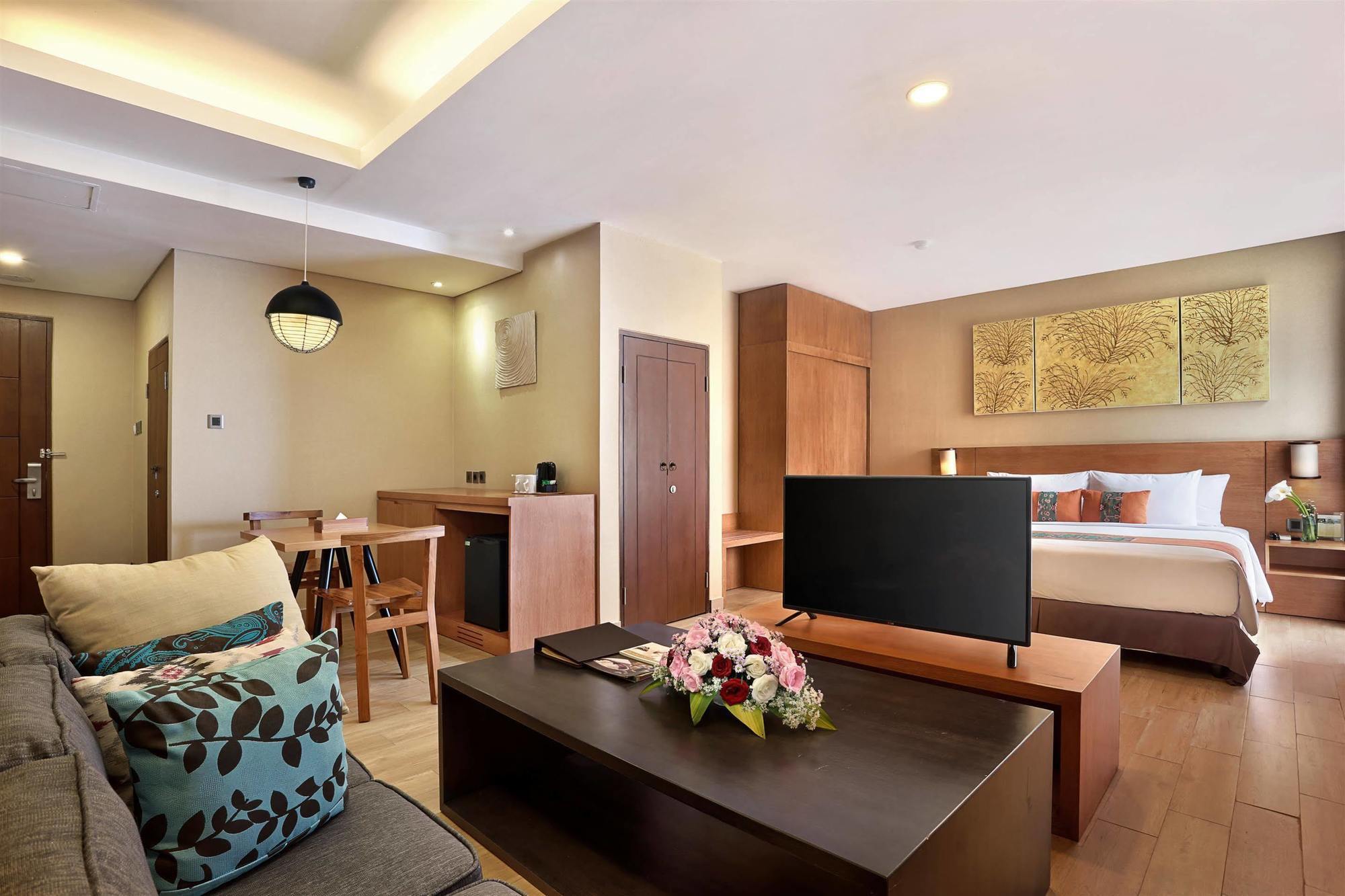 Azana Boutique Hotel