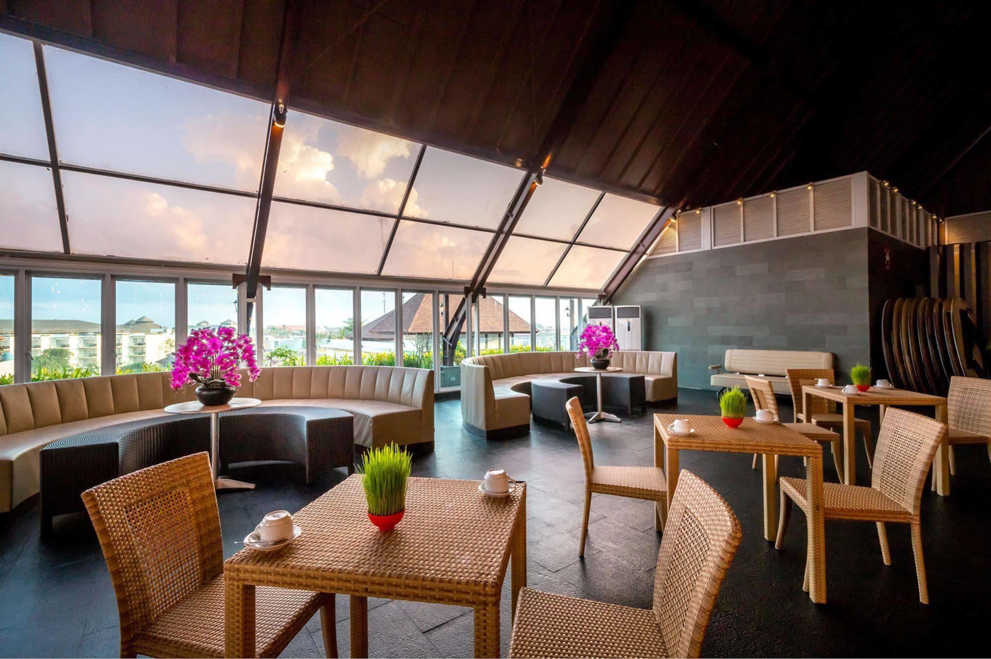 Kutabex Beachfront Hotel Kuta (Bali)