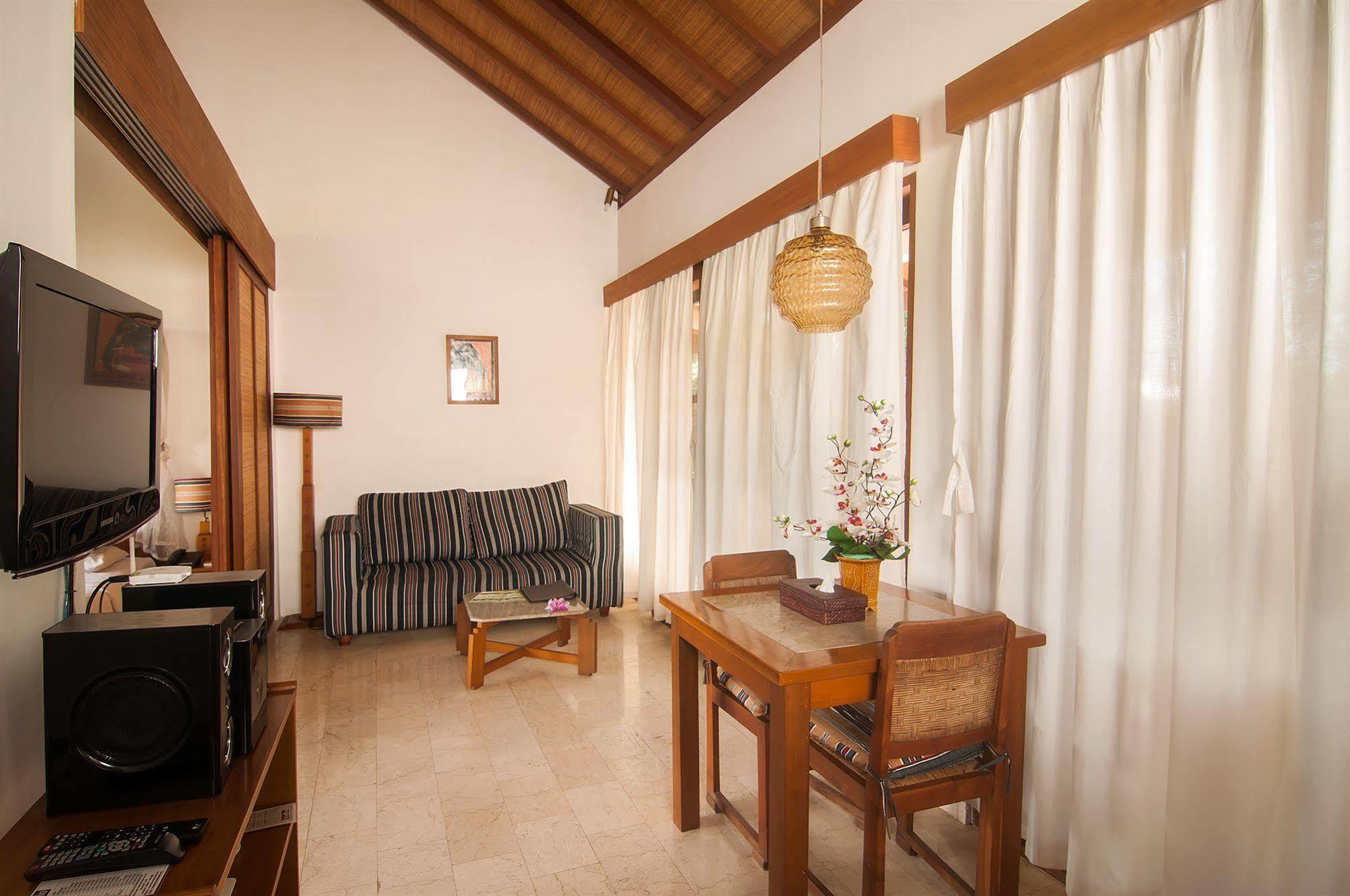 The Holiday park Seminyak (Bali)