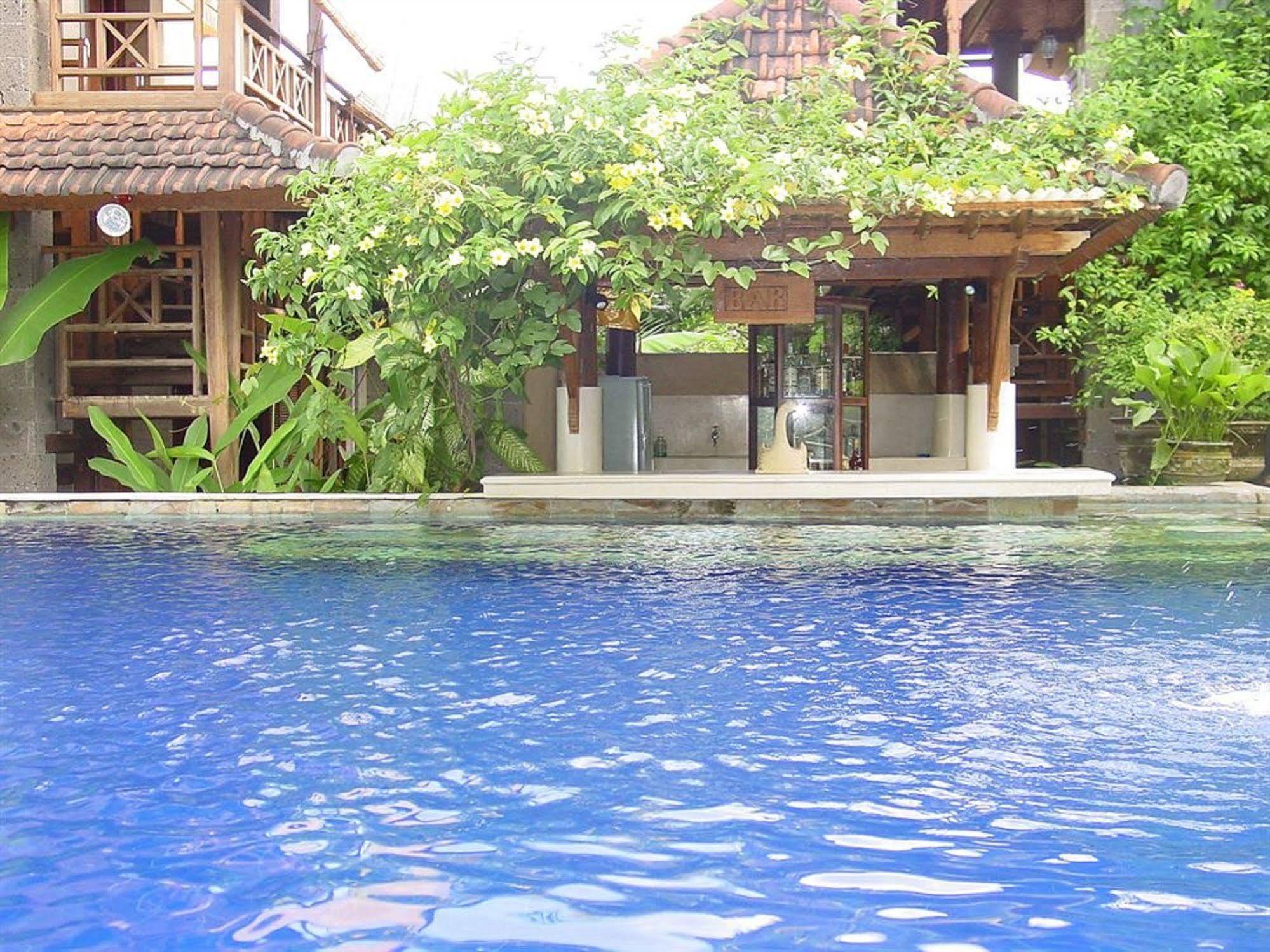 Putu Bali & * Seminyak (Bali)