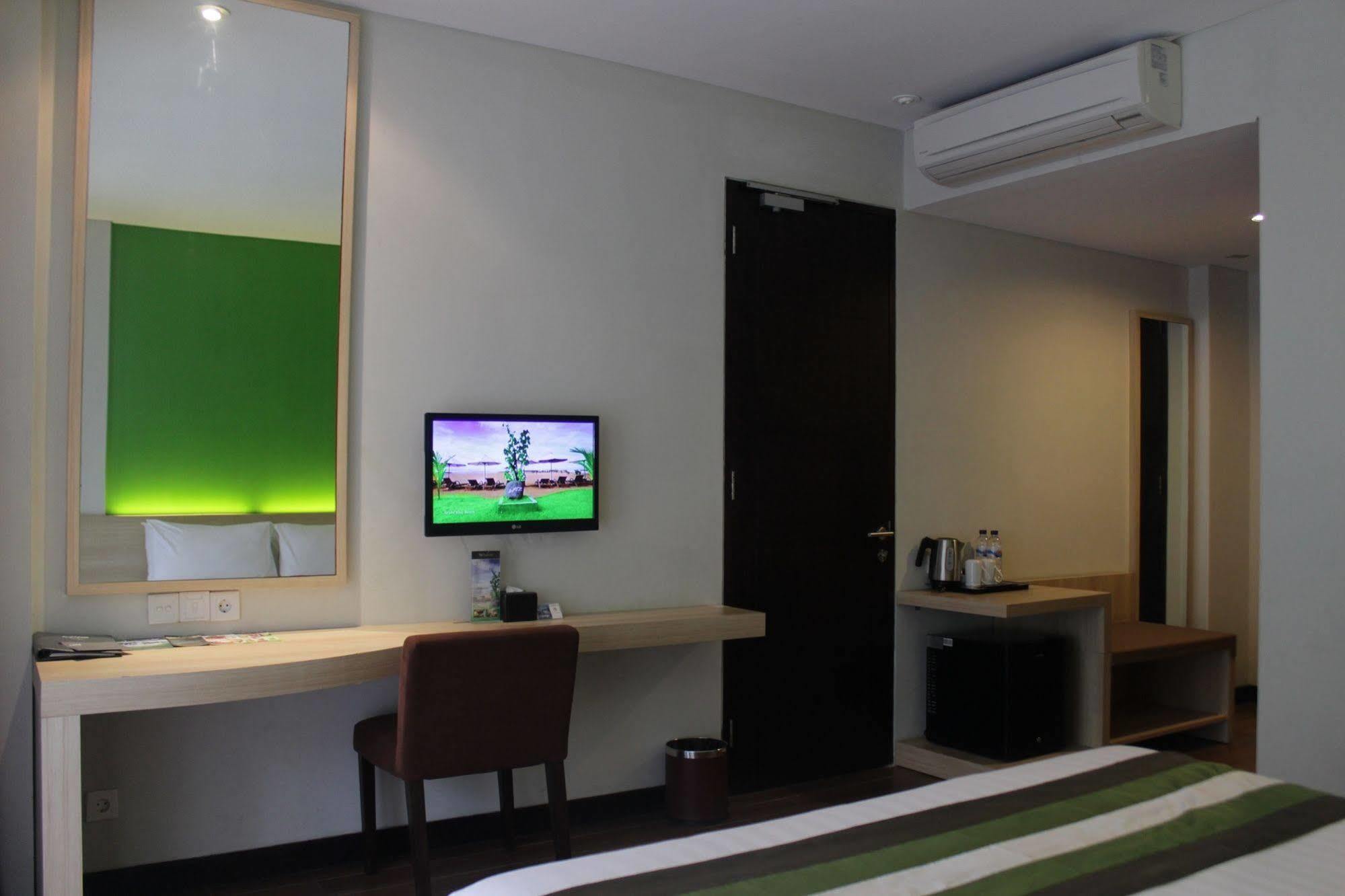 Hotel Grand Whiz Nusa Dua Bali 4*