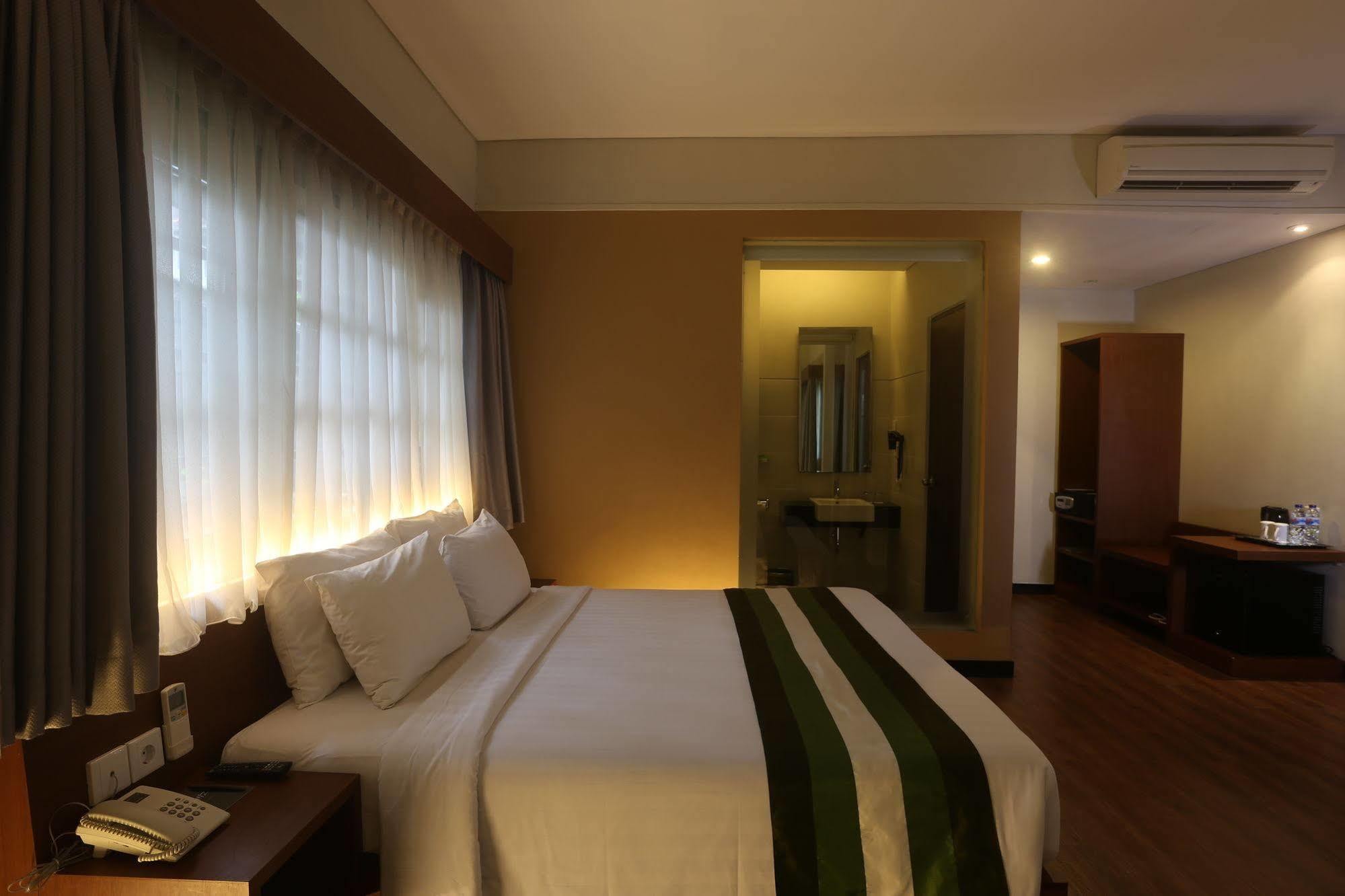 Hotel Grand Whiz Nusa Dua Bali