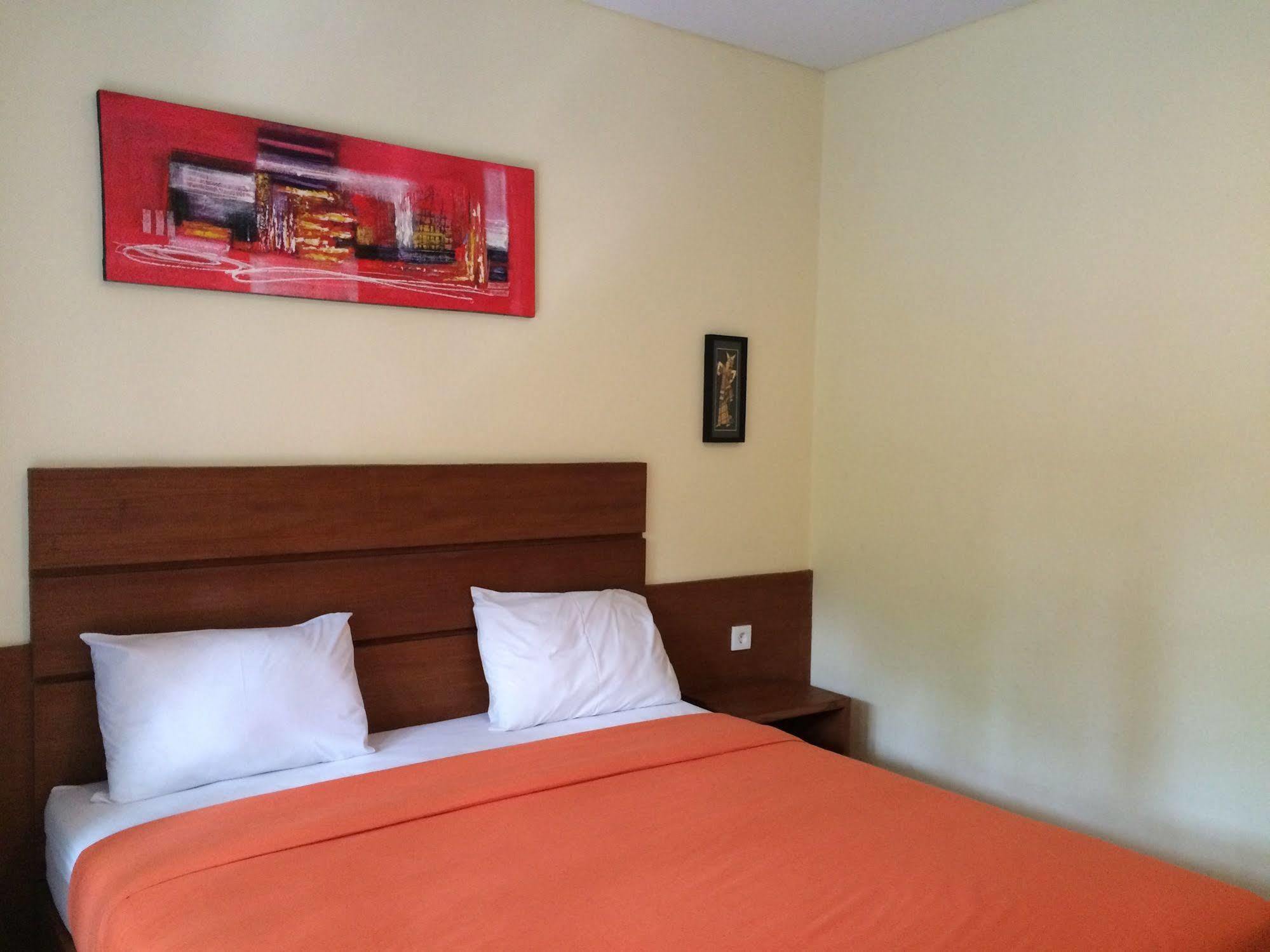 Kondra Premiere Kuta Wisma tamu