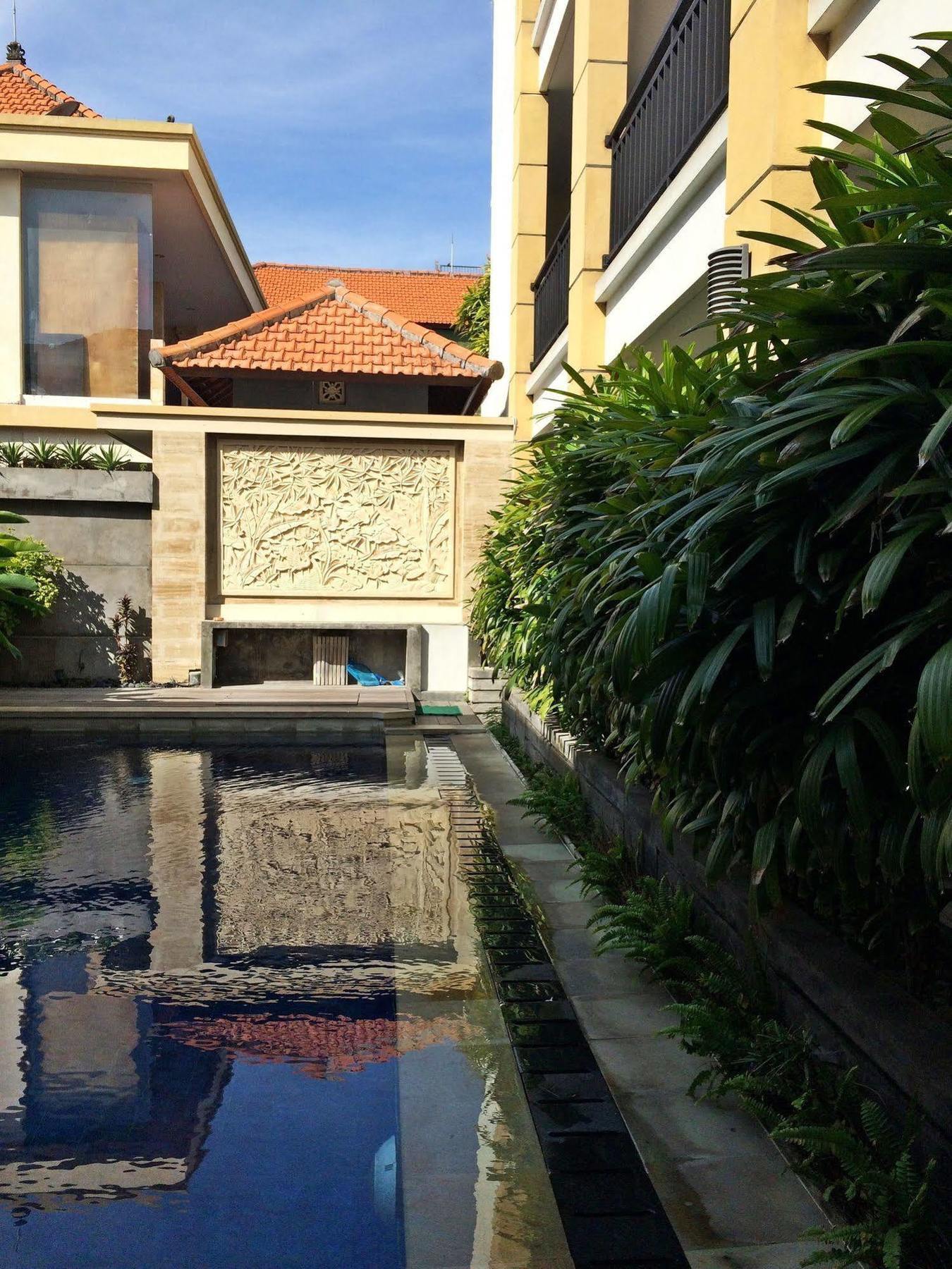 Kondra Premiere Kuta Wisma tamu 2*