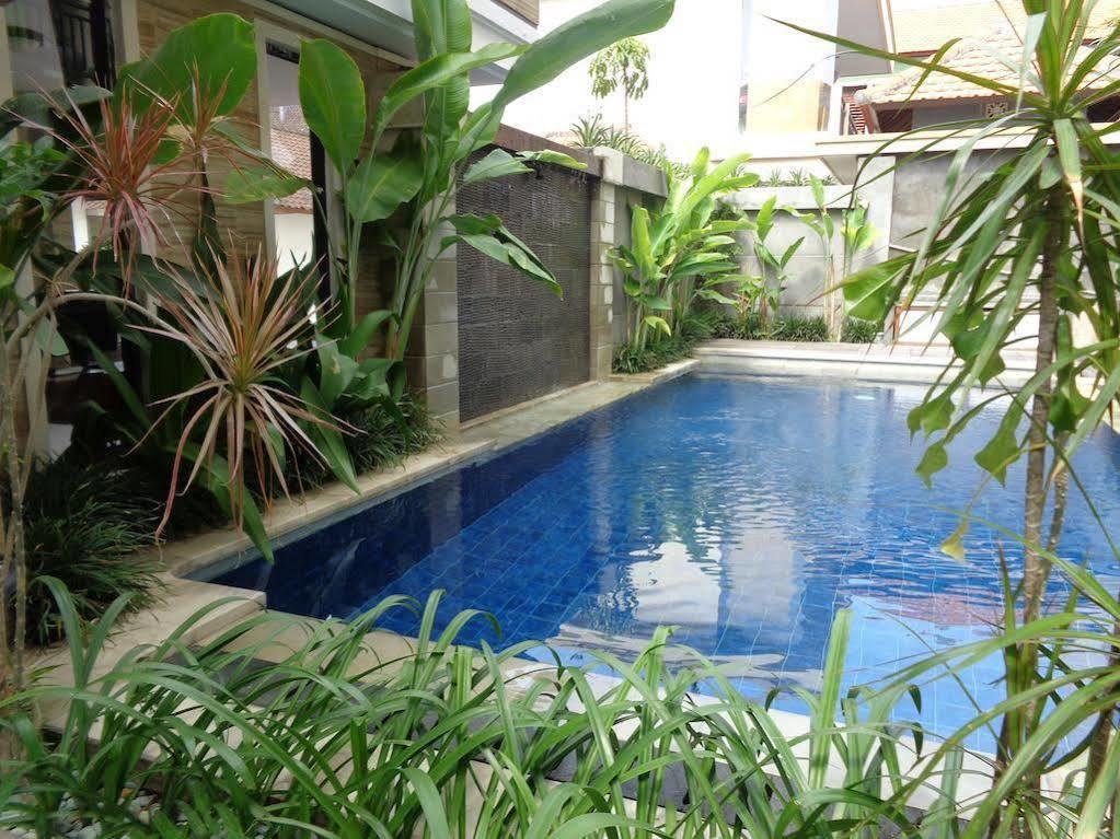 Wisma tamu Kondra Premiere Kuta 2*