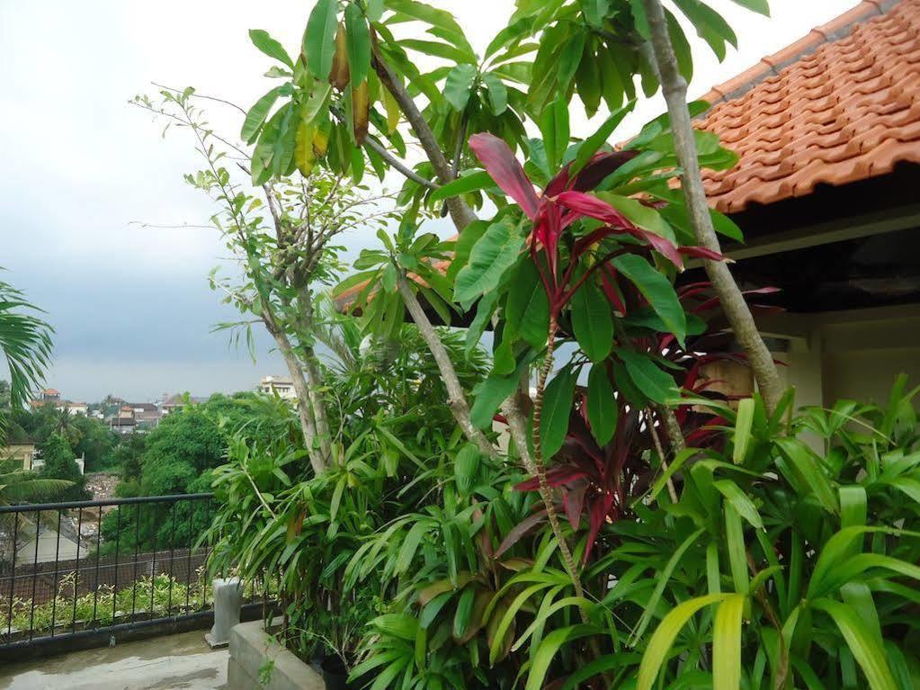 Kondra Premiere Kuta 2*