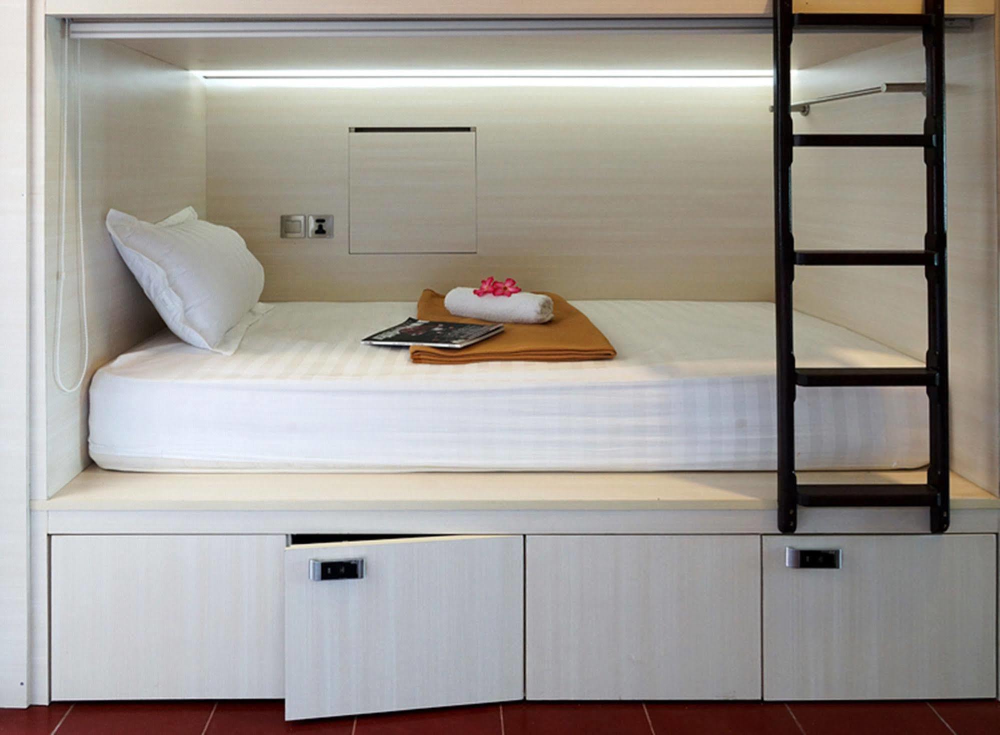 Amazing Cabin Hostel Kuta (Bali)