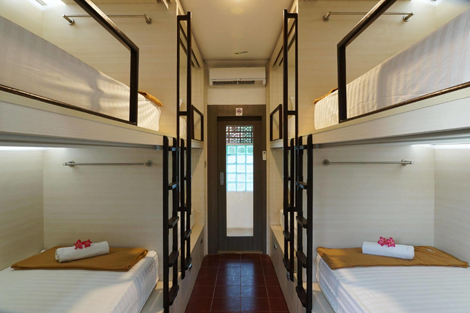 Amazing Cabin Hostel