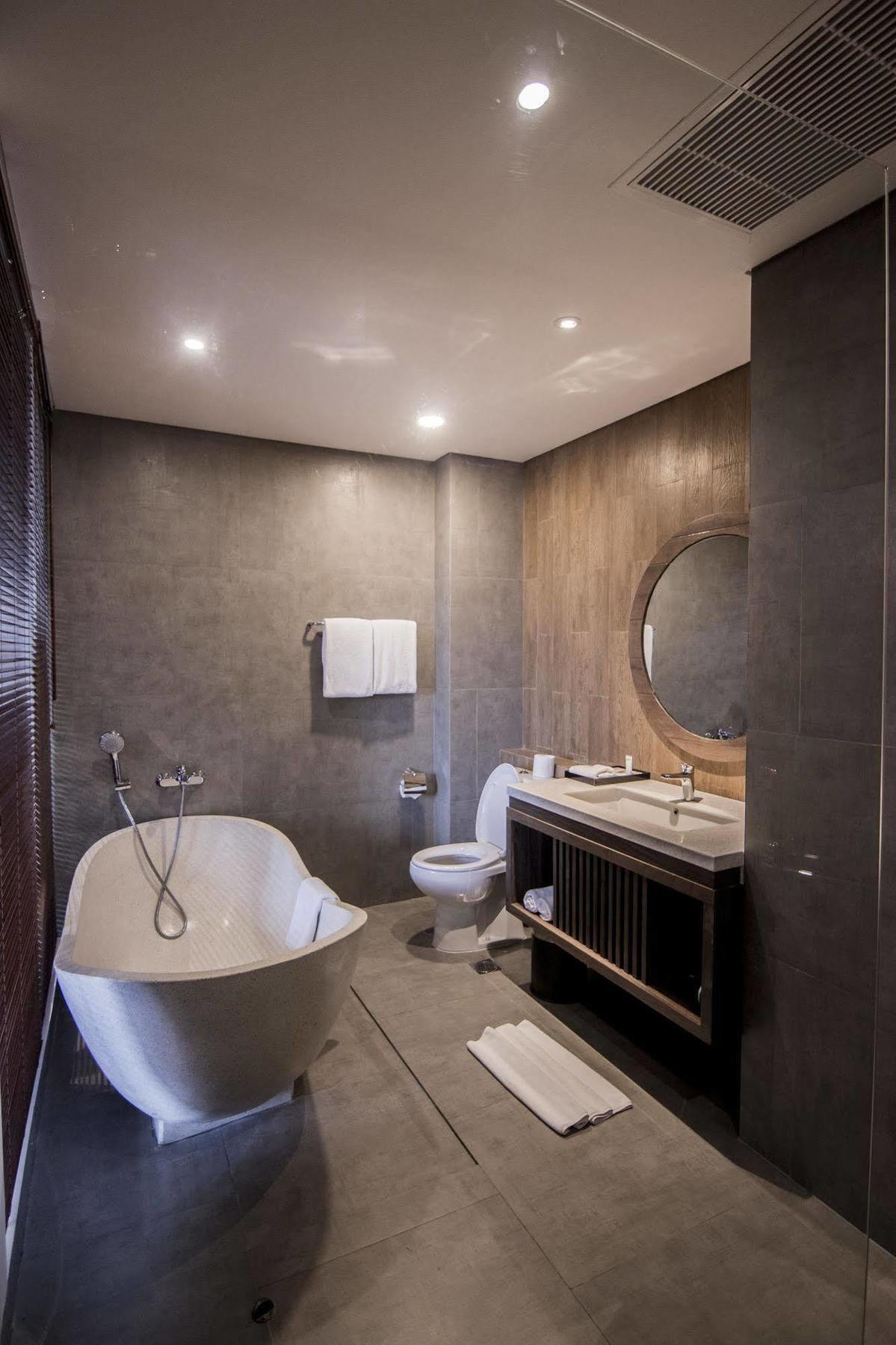Fairfield By Marriott Bali South Kuta Hotel