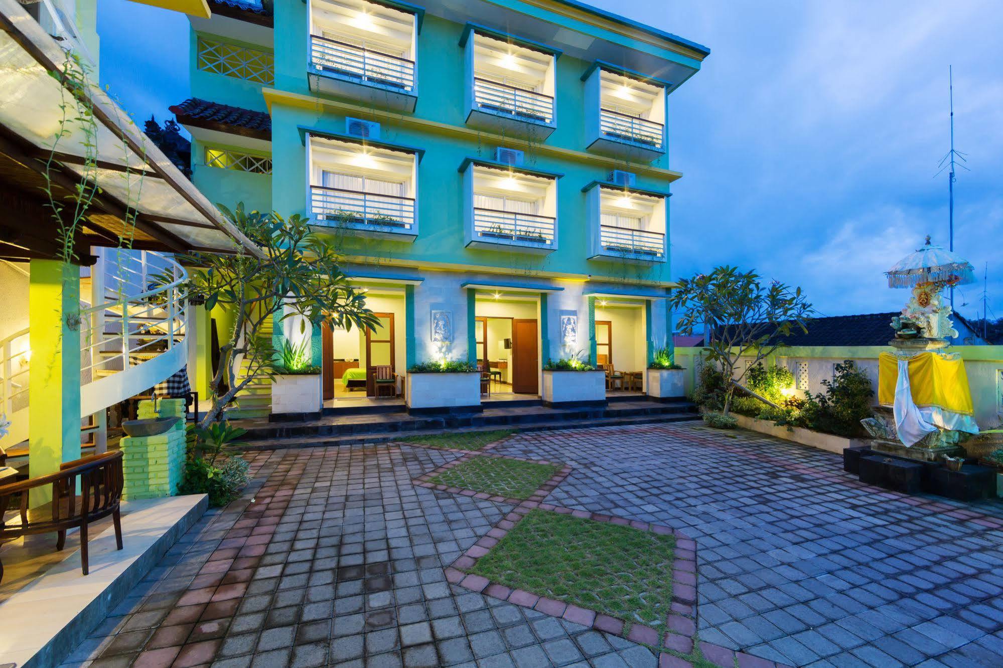 Asri Bed & Breakfast Denpasar (Bali)