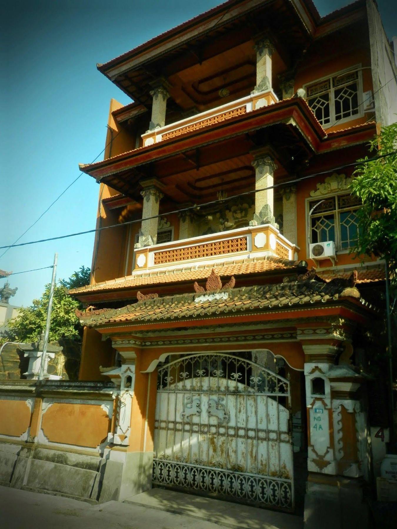 Hostel Ratih Bali
