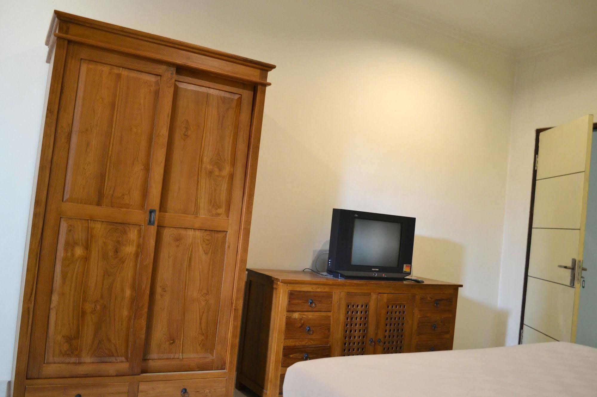 Guest house Ivanka Airport