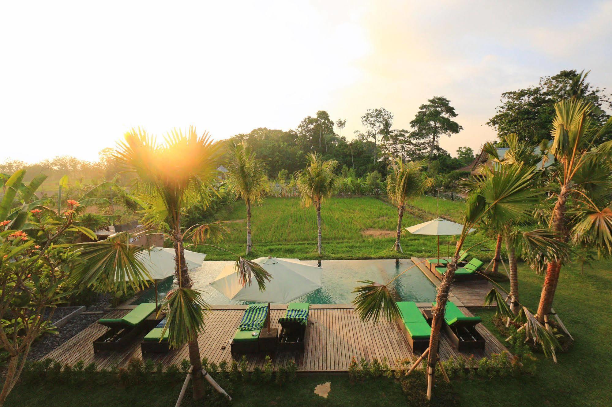 Tropical Garden Hotel