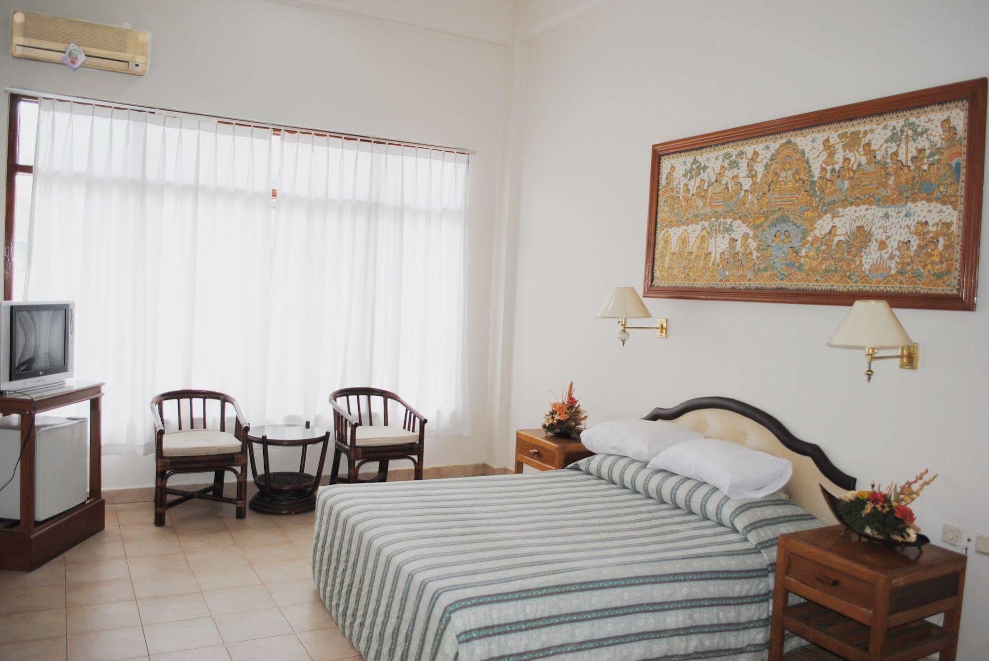 Super Oyo 91870 Warna Kedaton Hotel Denpasar (Bali)