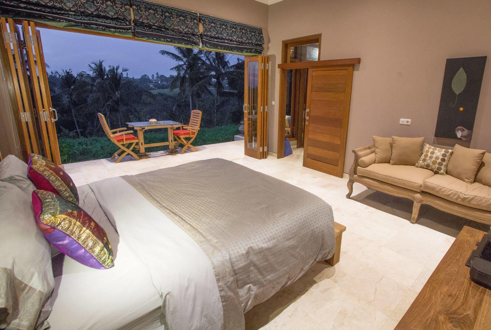 Wake In Paradise And Luxury Lebah Ubud (Bali)