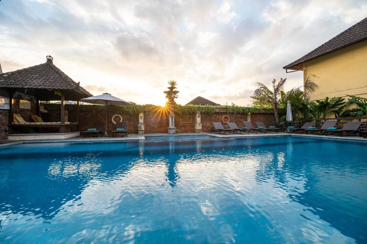 Bali Ayu & 3*
