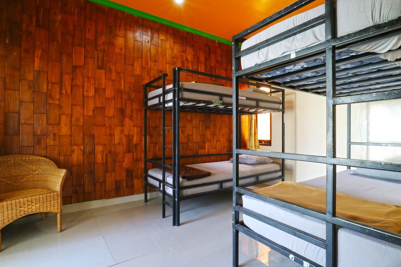 Hang Five Hostel Canggu (Bali)