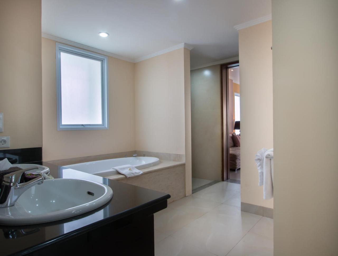 Peninsula Bay Hotel 5*