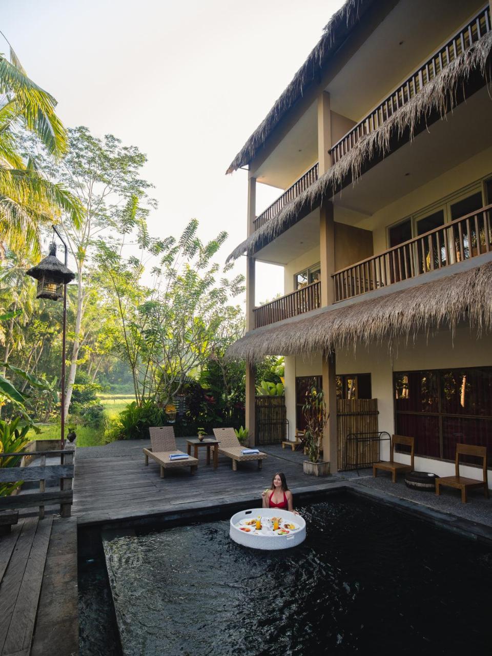 Holiday park Alam Sembuwuk 4*