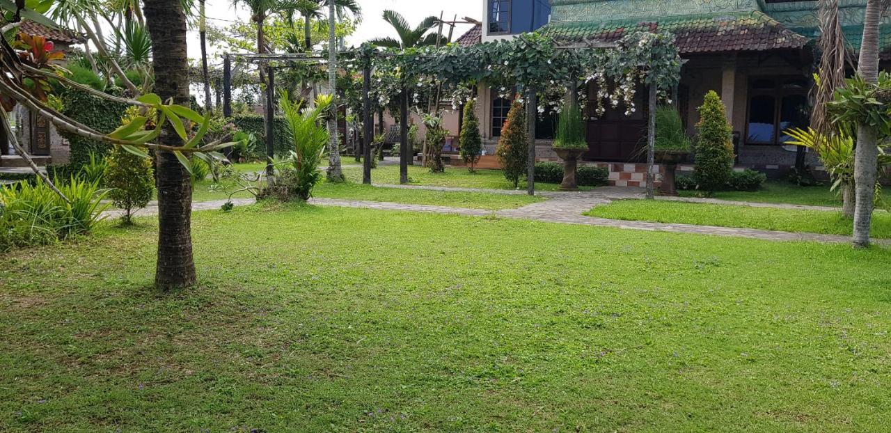 Bona Village Guest house Sukawati (Bali)