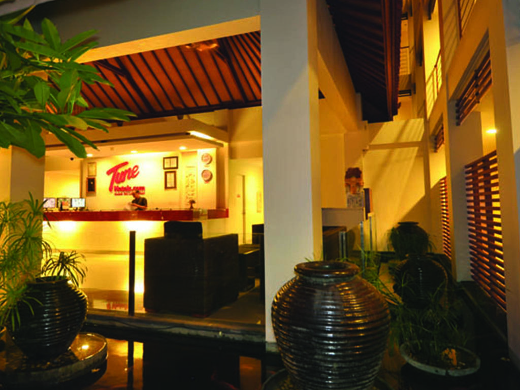 Tune Hotel: Legian, Hotel