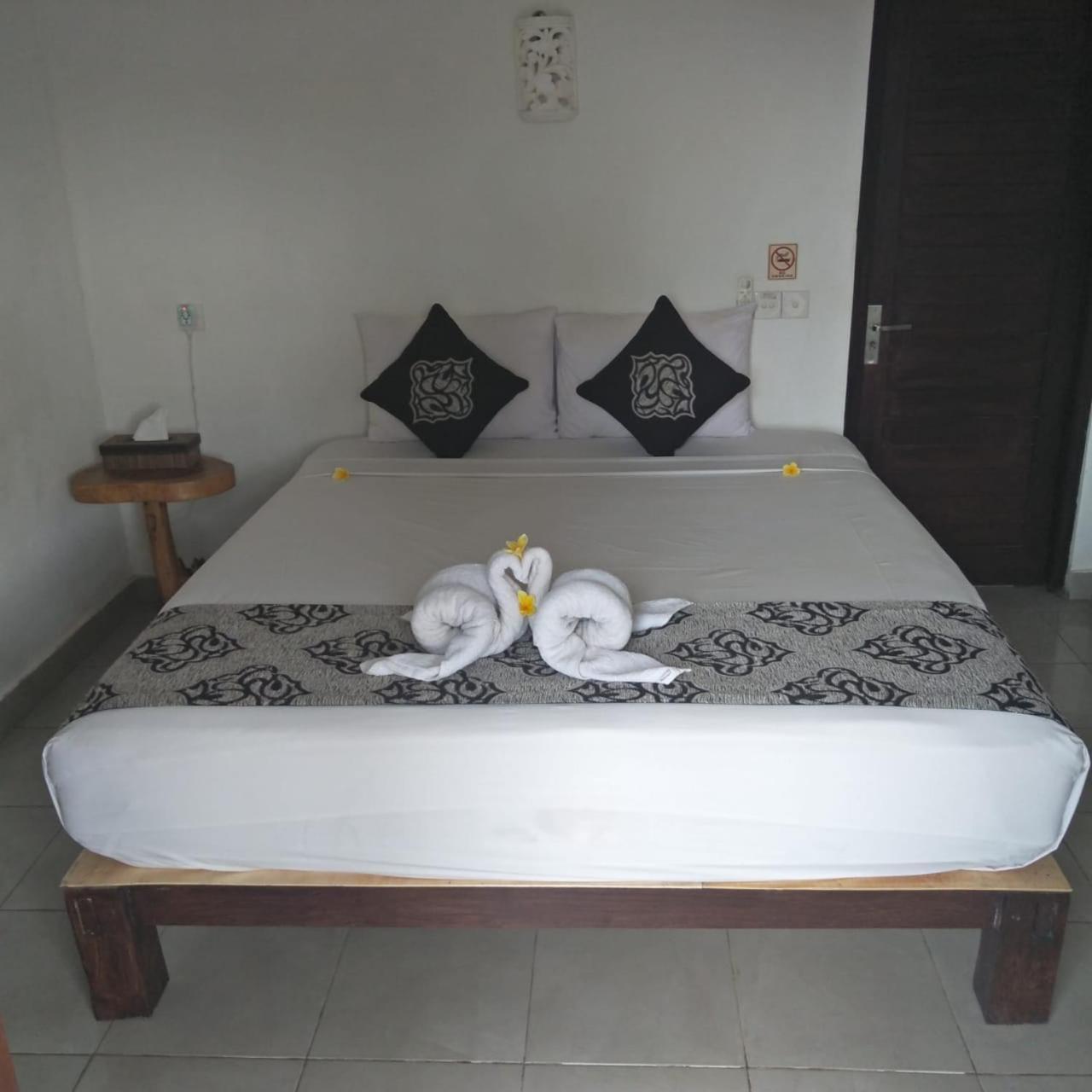 Kubu Sunset Guest house Nusa Lembongan (Bali)