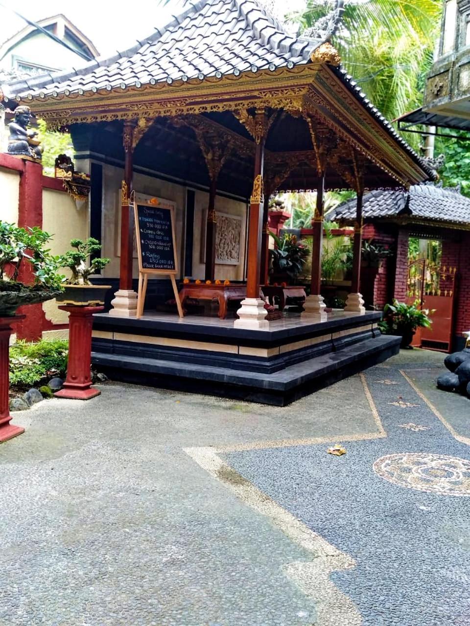 Taman Asri Homestay *