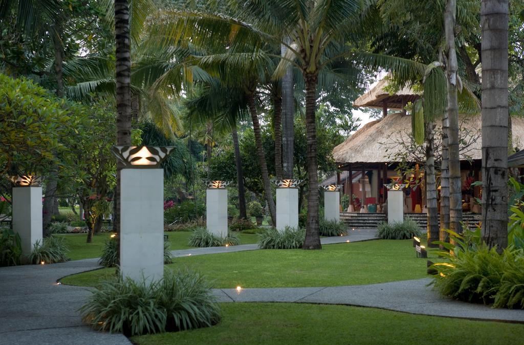 Segara Village Resort 4*