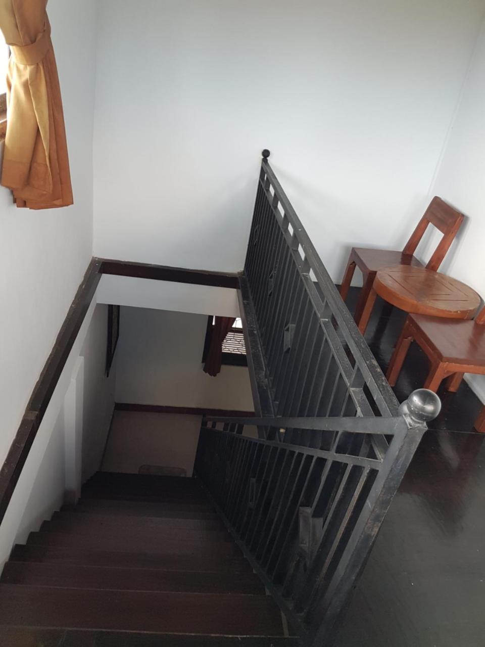 Mawar Wisma tamu
