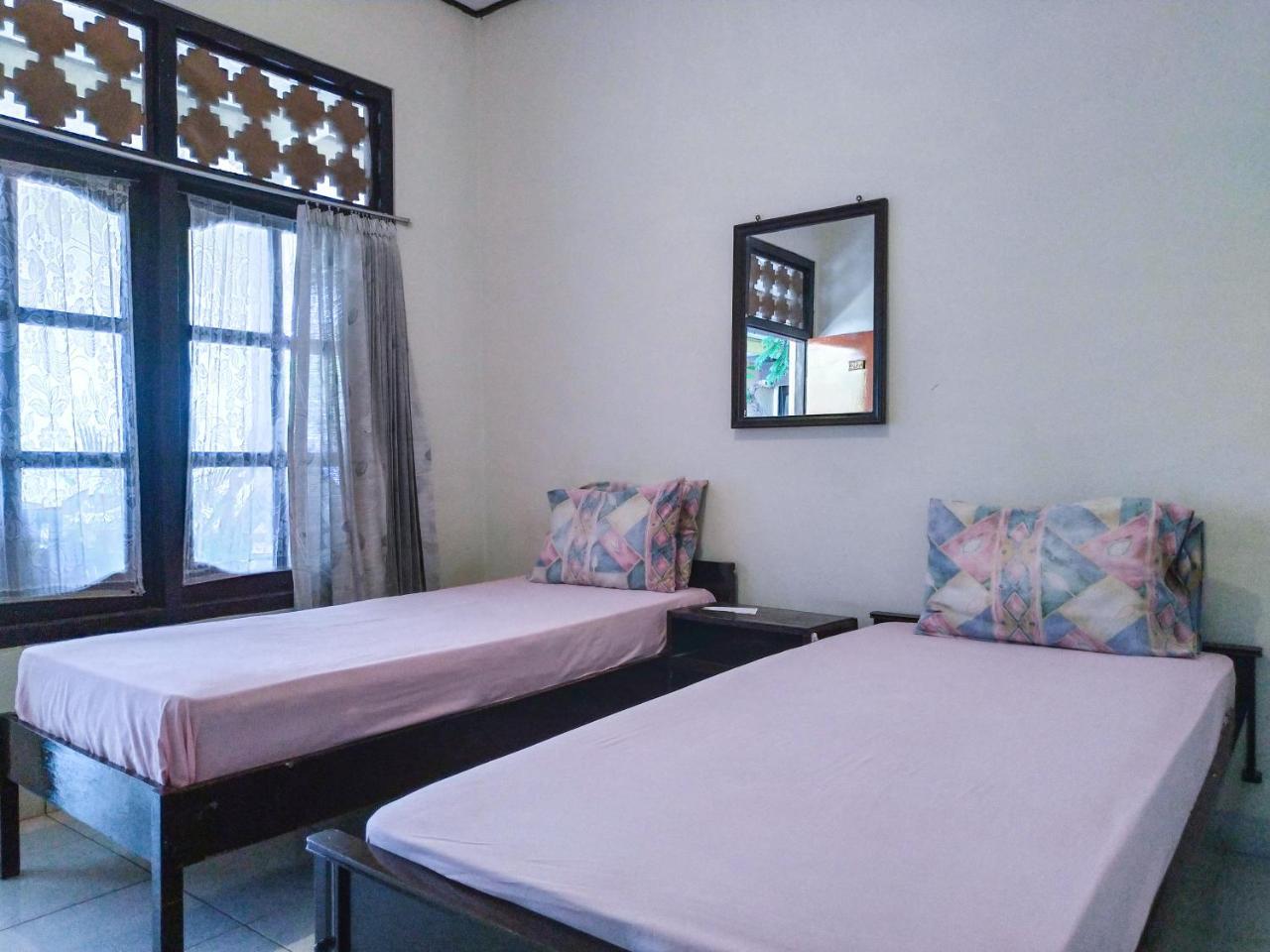 Hotel Catur Adi Putra 2*