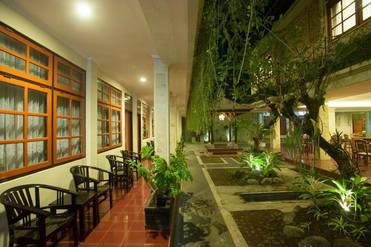Catur Adi Putra Denpasar (Bali)