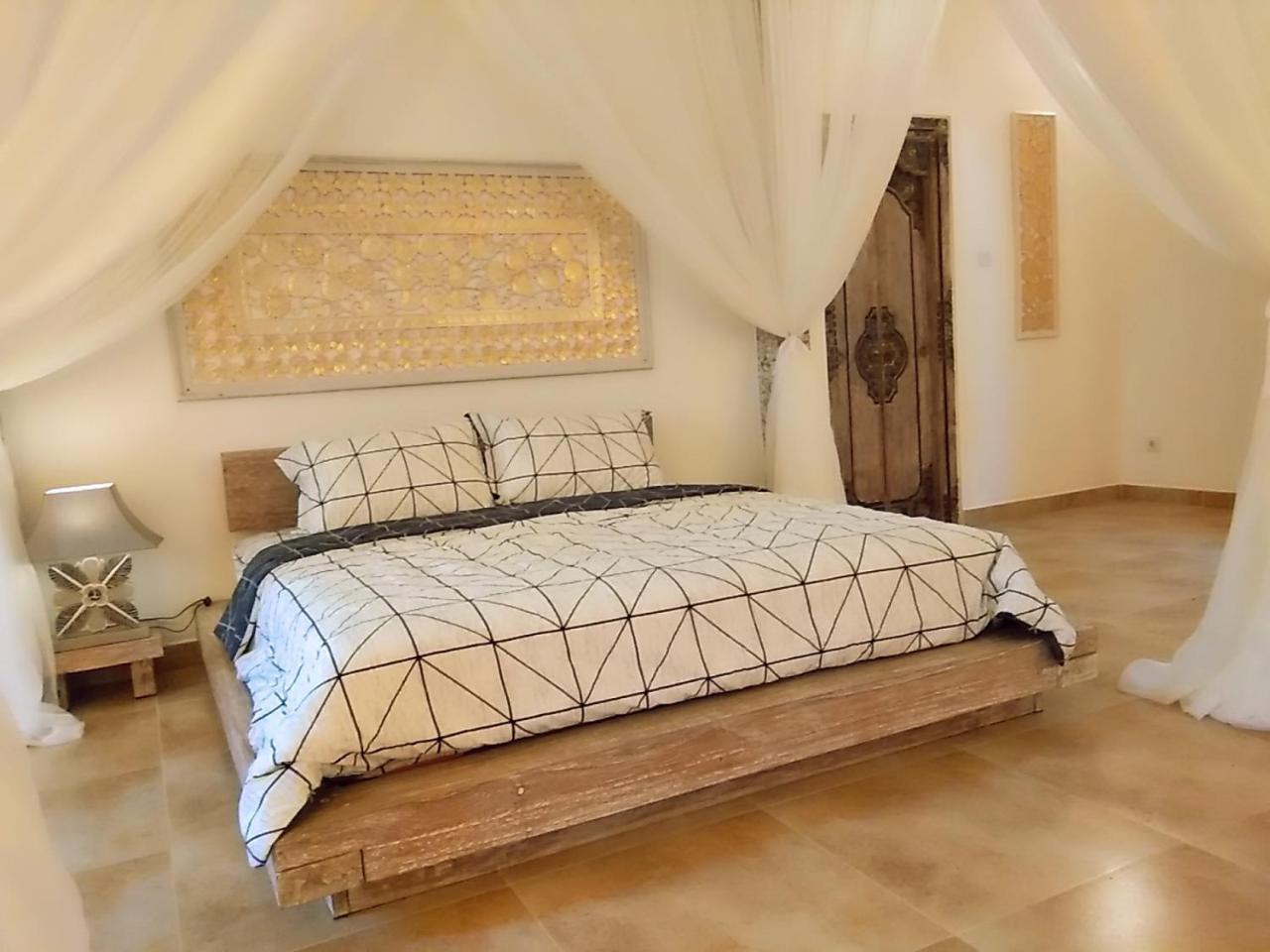 The Kayu Manis Villa Lovina (Bali)