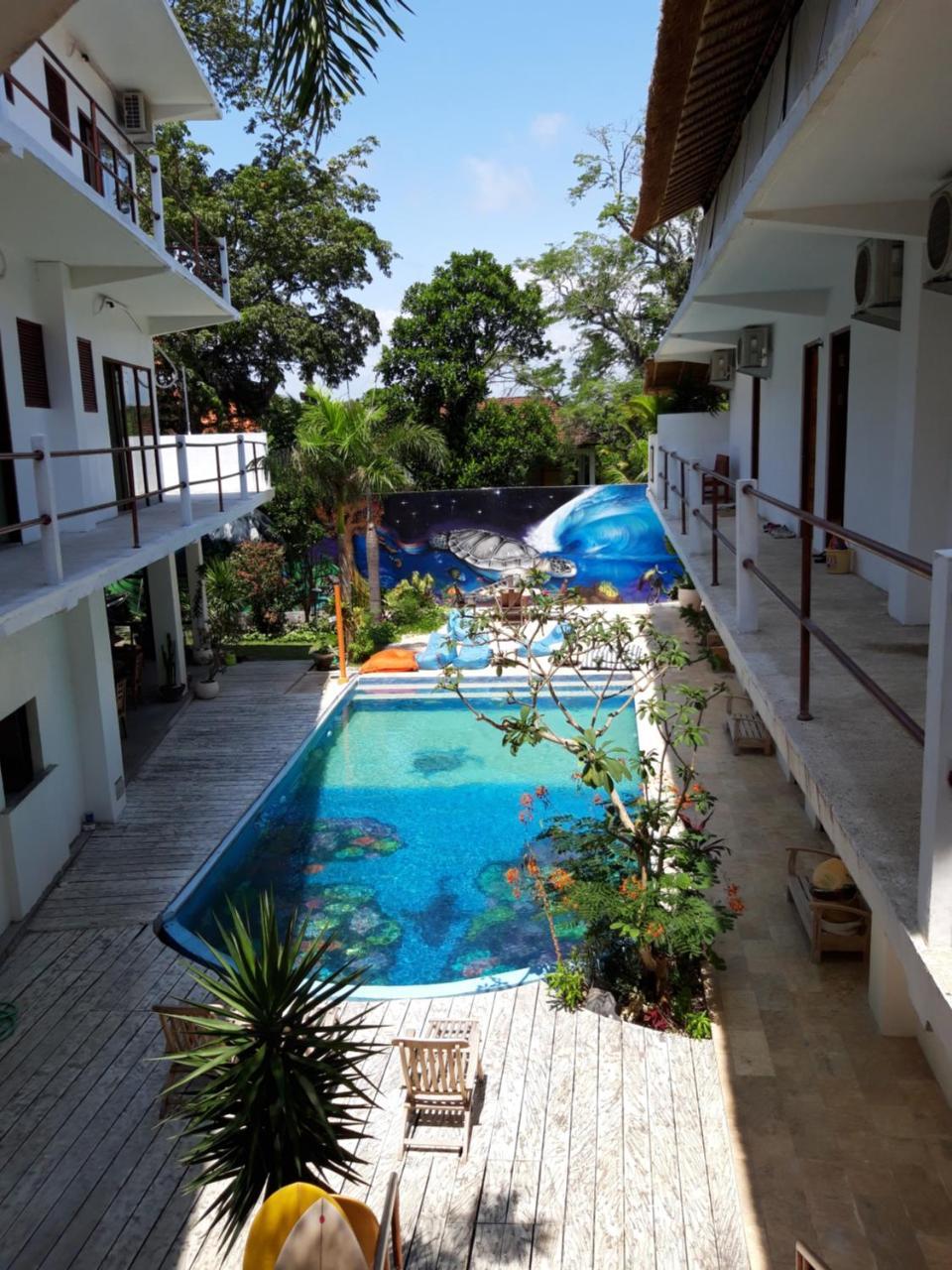 Lotus 8 Hotel