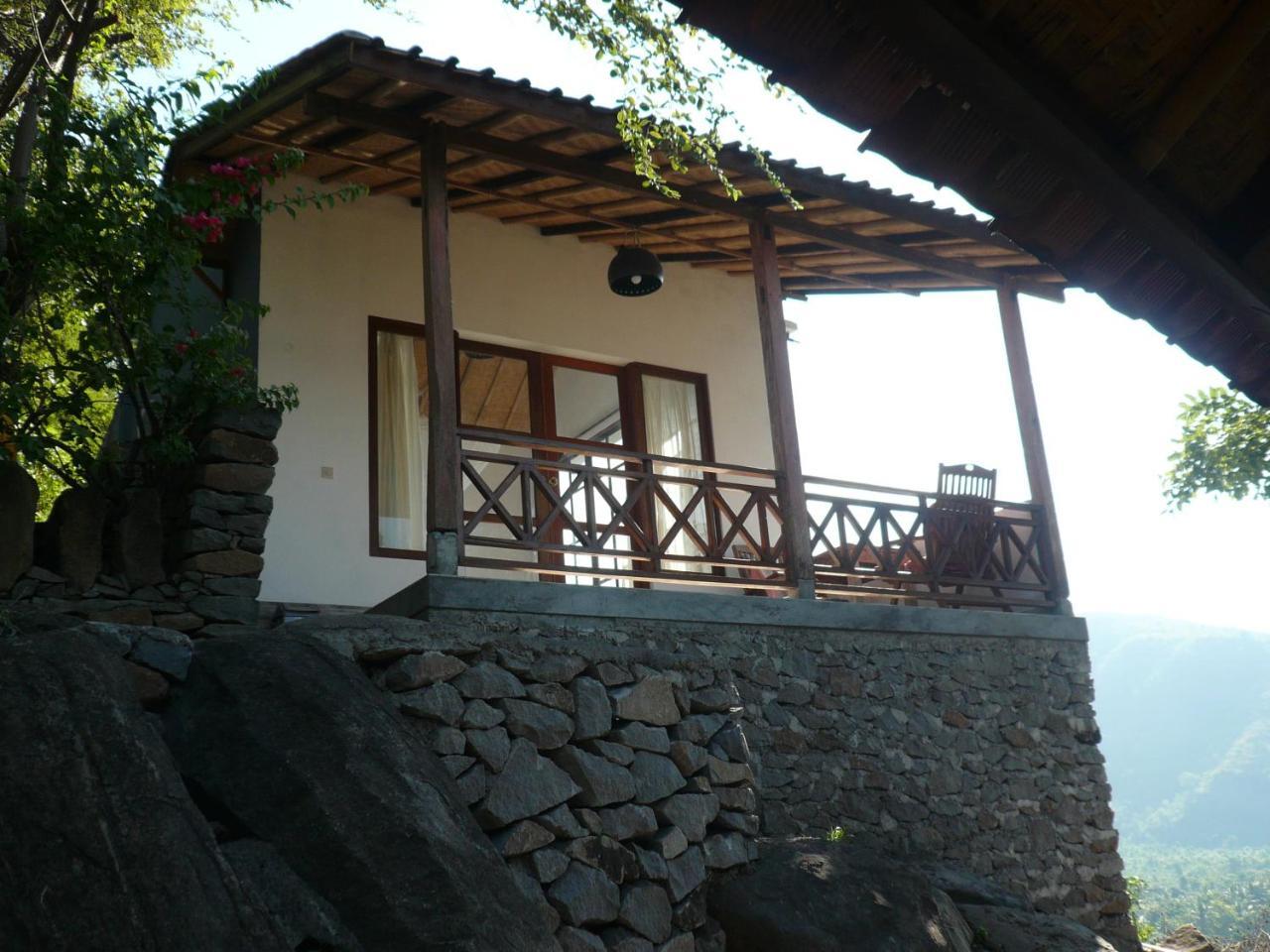 Guest house Wawa-wewe Rock 2*