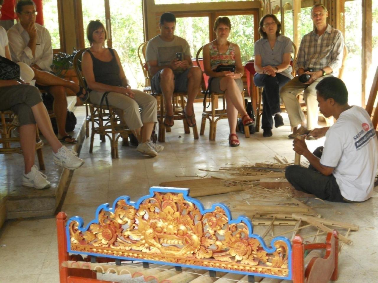 Puri Lumbung Restaurant & 2*