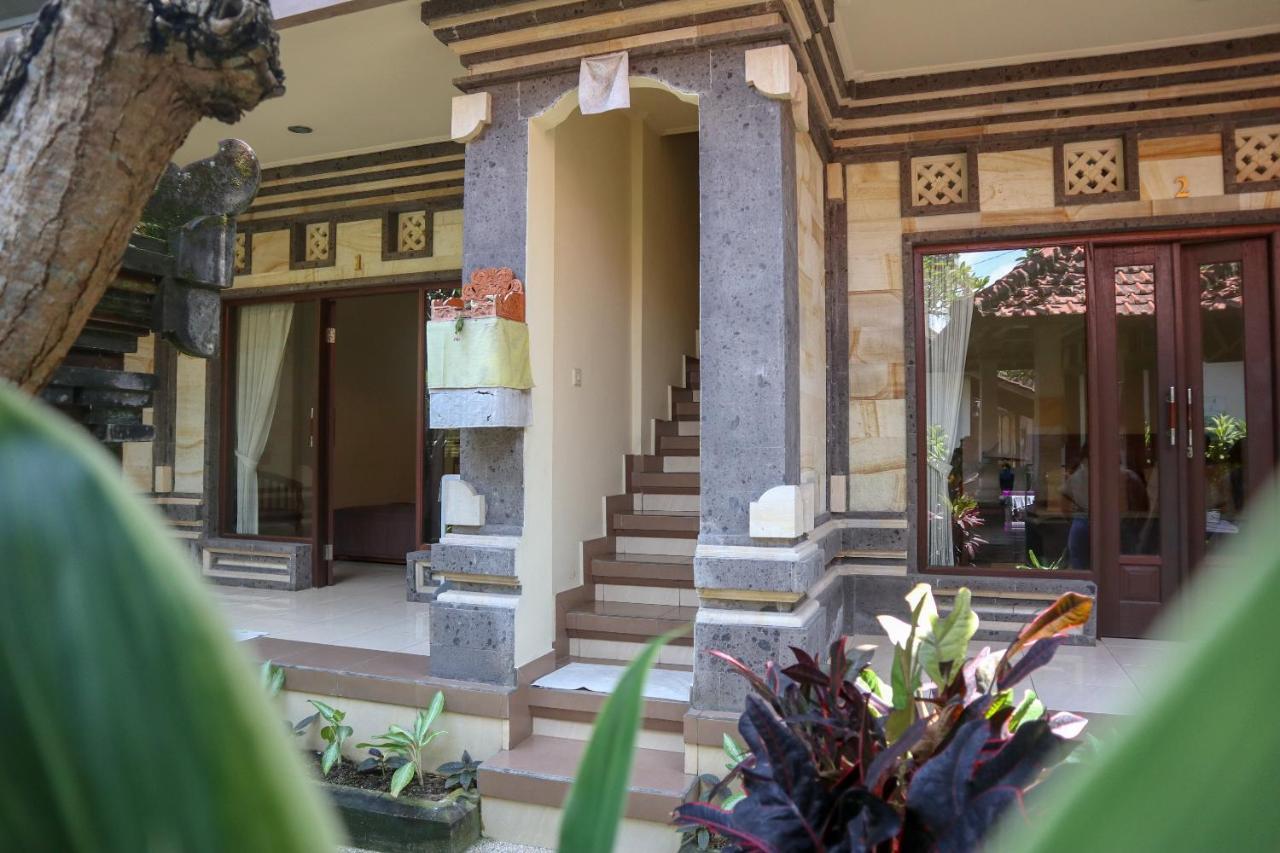 Wisma tamu Canti House *