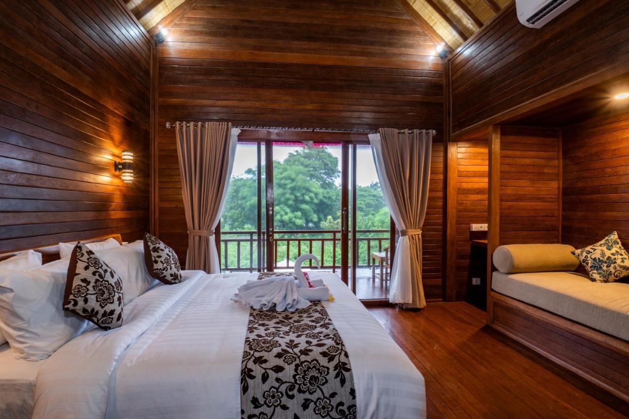 Lembongan Cempaka & Restaurant 3*