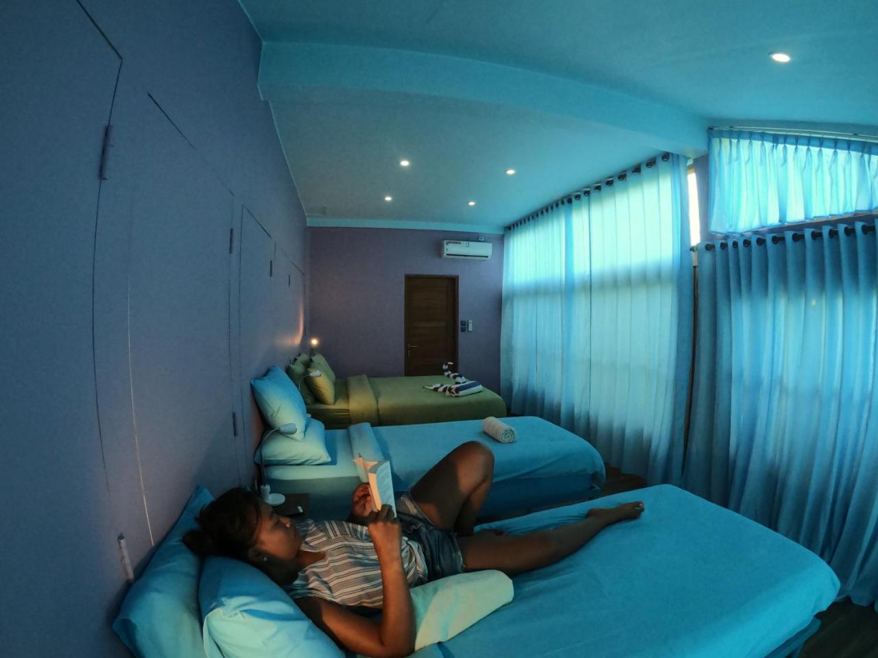 Wisma tamu Blue Coco