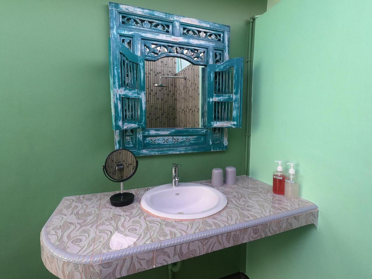 Blue Coco Guest house *