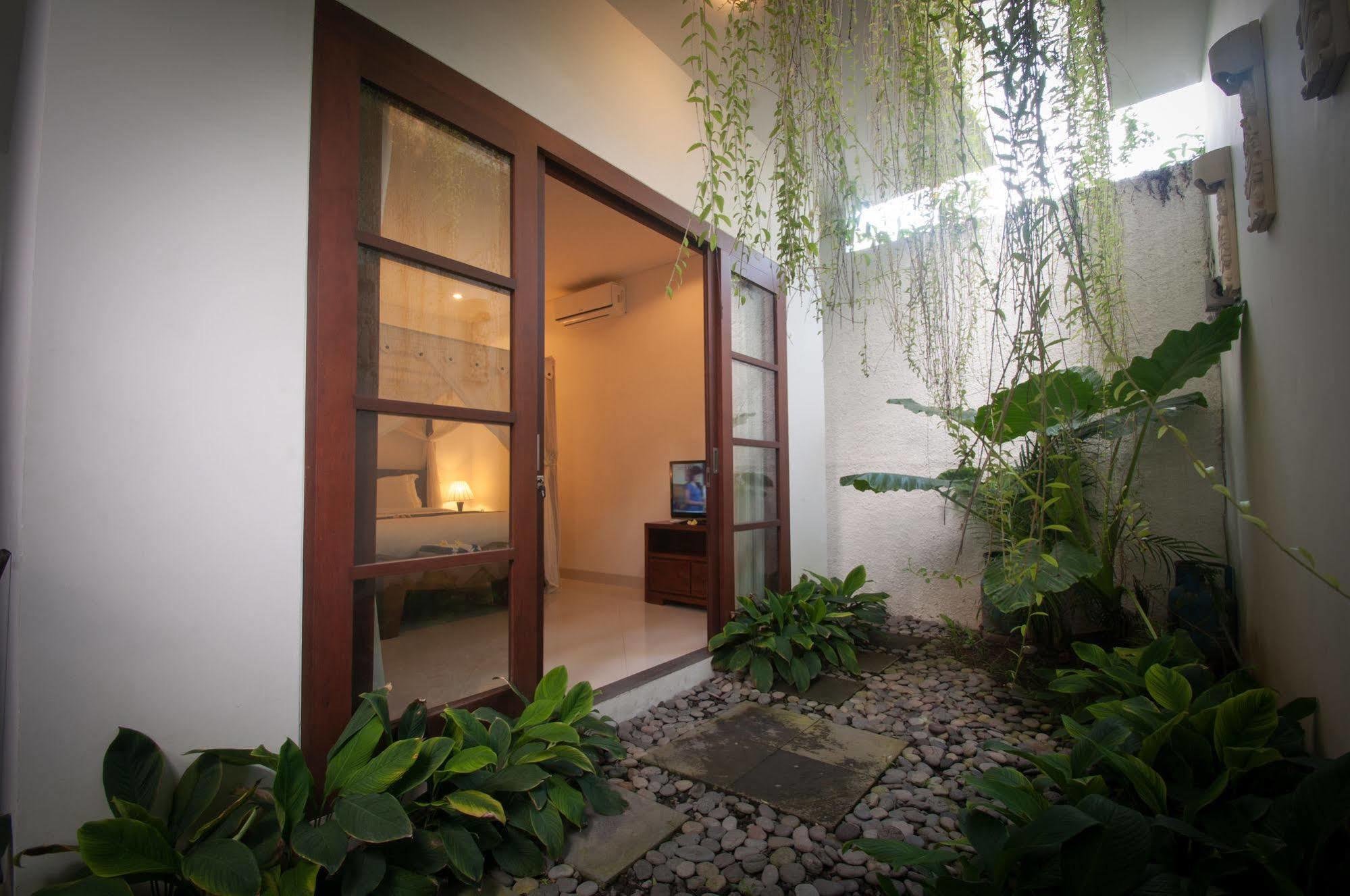 Hotel Bali Life 3*