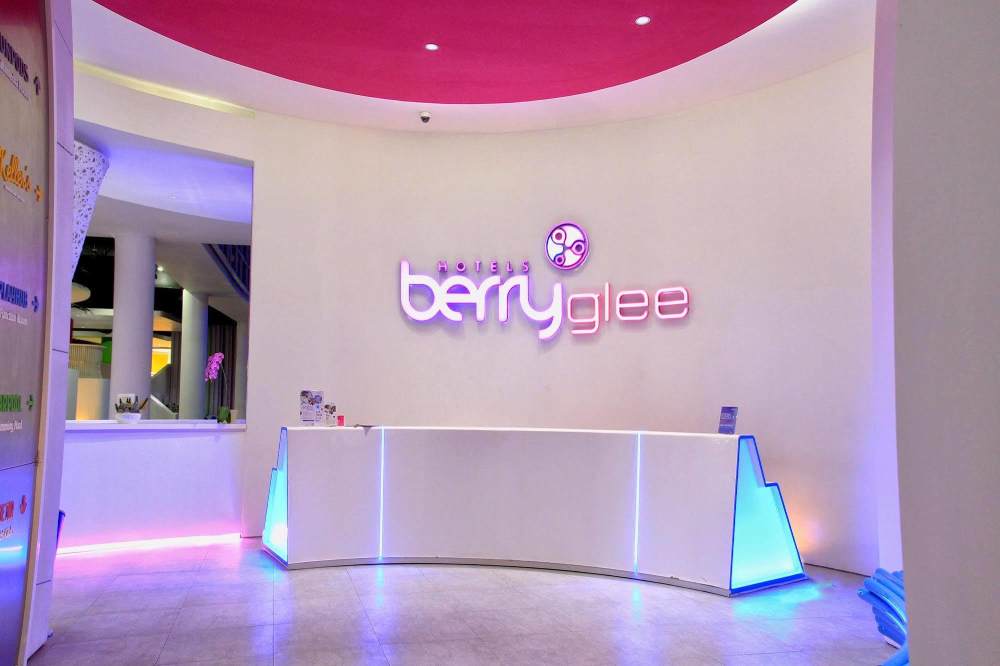 Berry Glee Thematic 4*