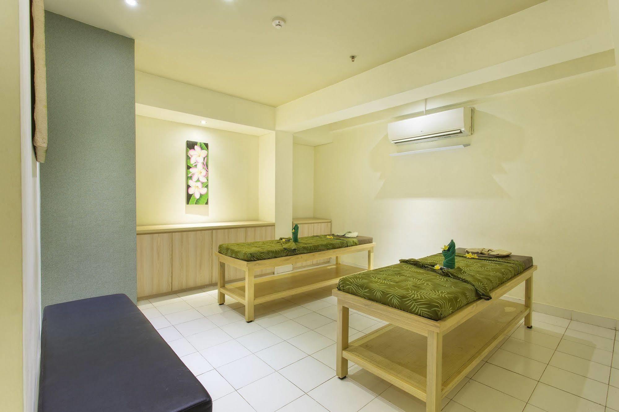 Maxonehotels At Bukit Hotel