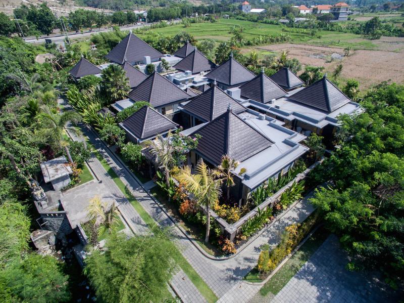 Villa Kori Maharani & *