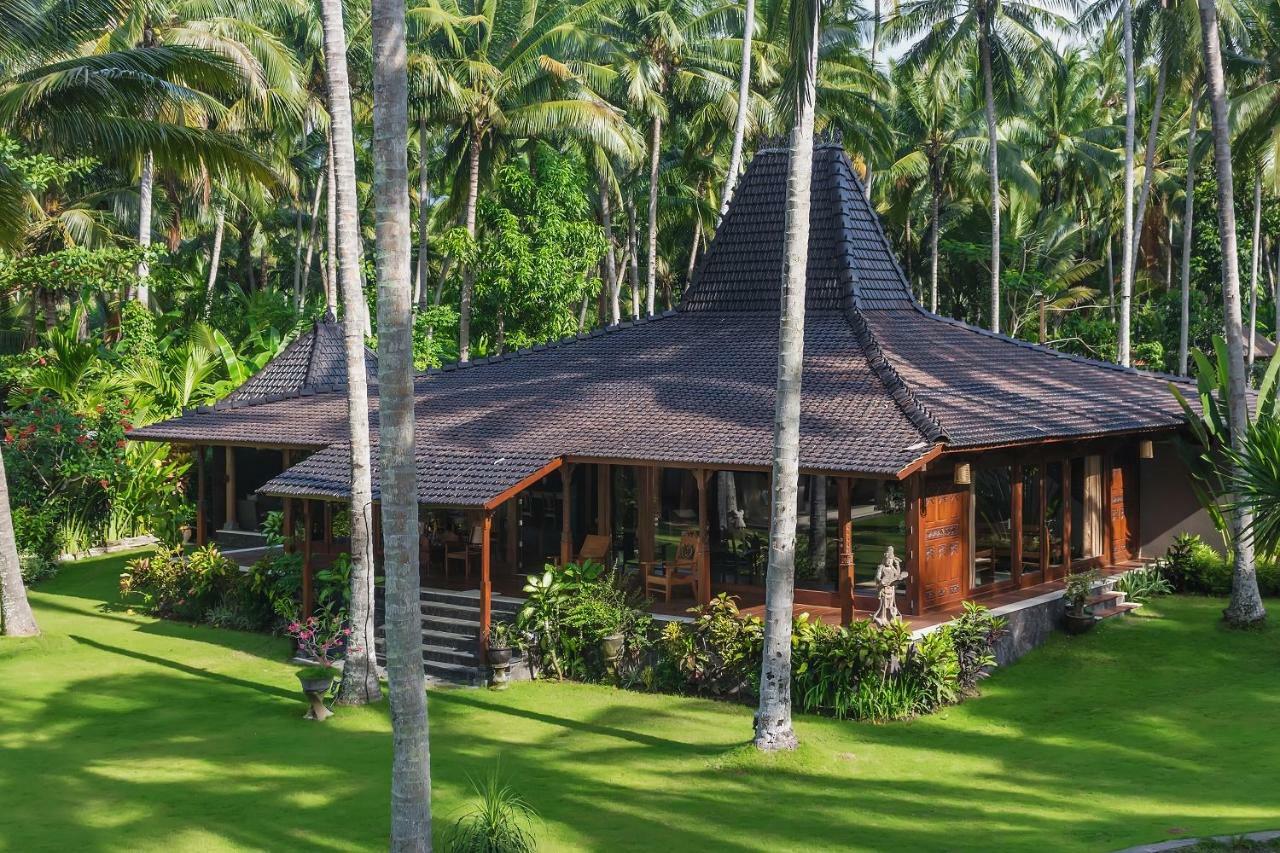 Oceanfront Citakara Sari Candi Dasa (Bali)