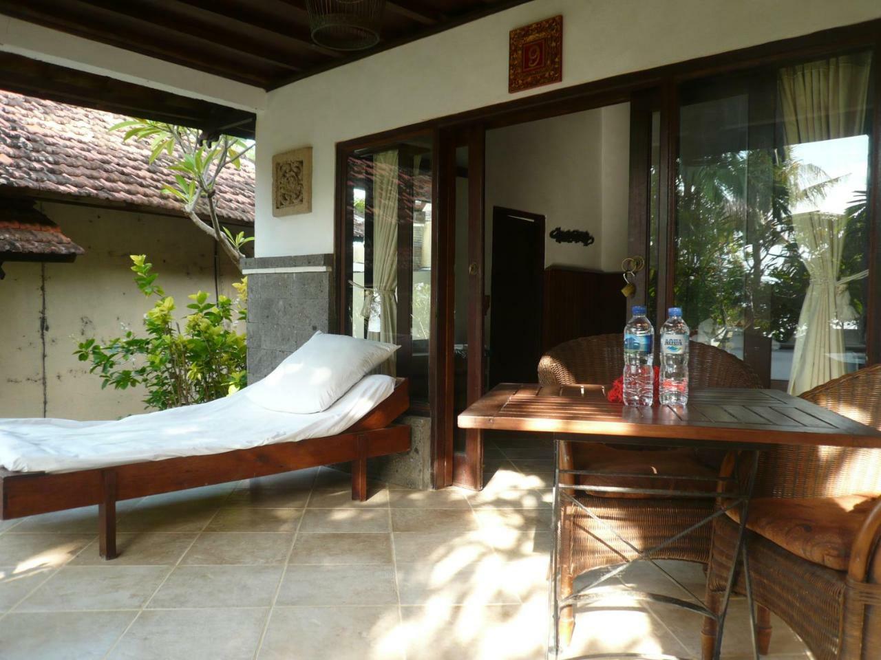 Wawa Wewe Ii Amed (Bali)