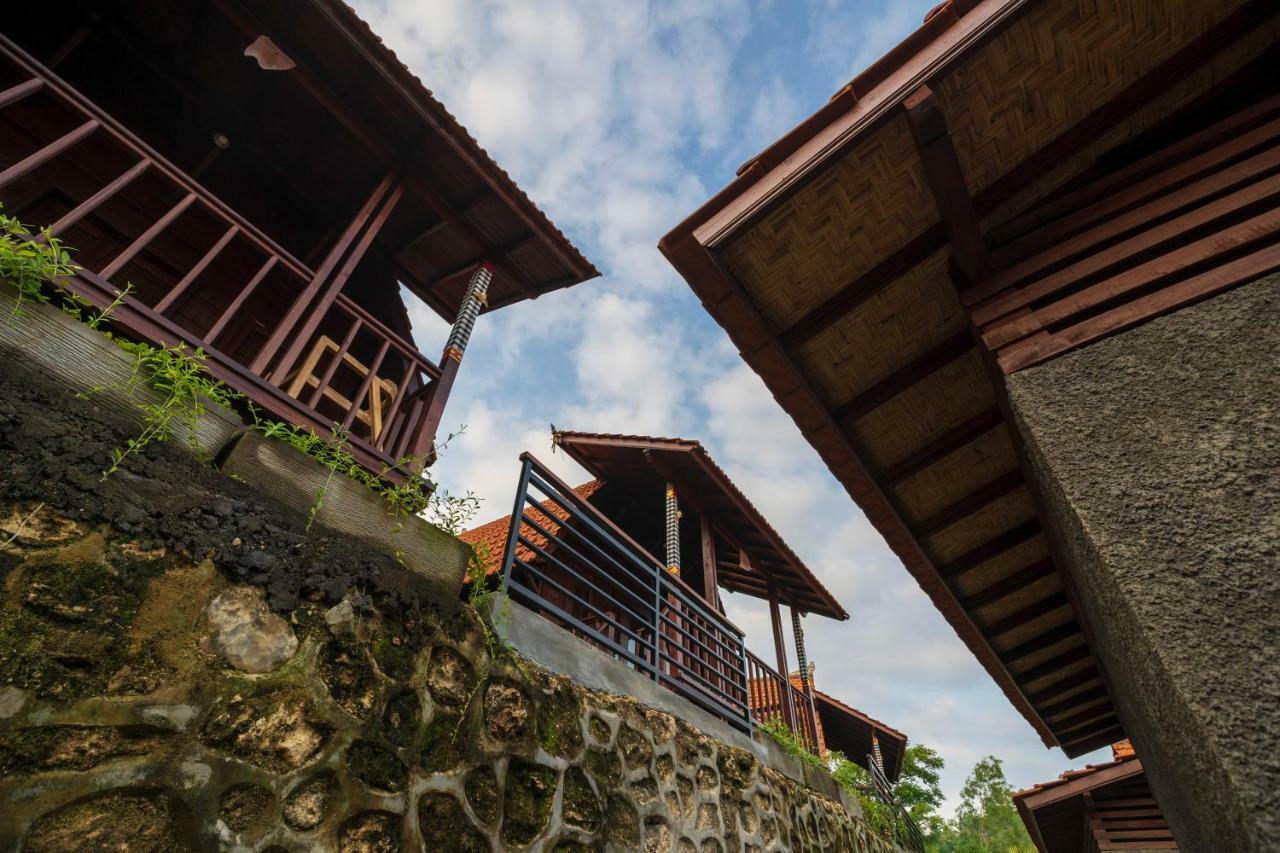 Resor Star Semabu