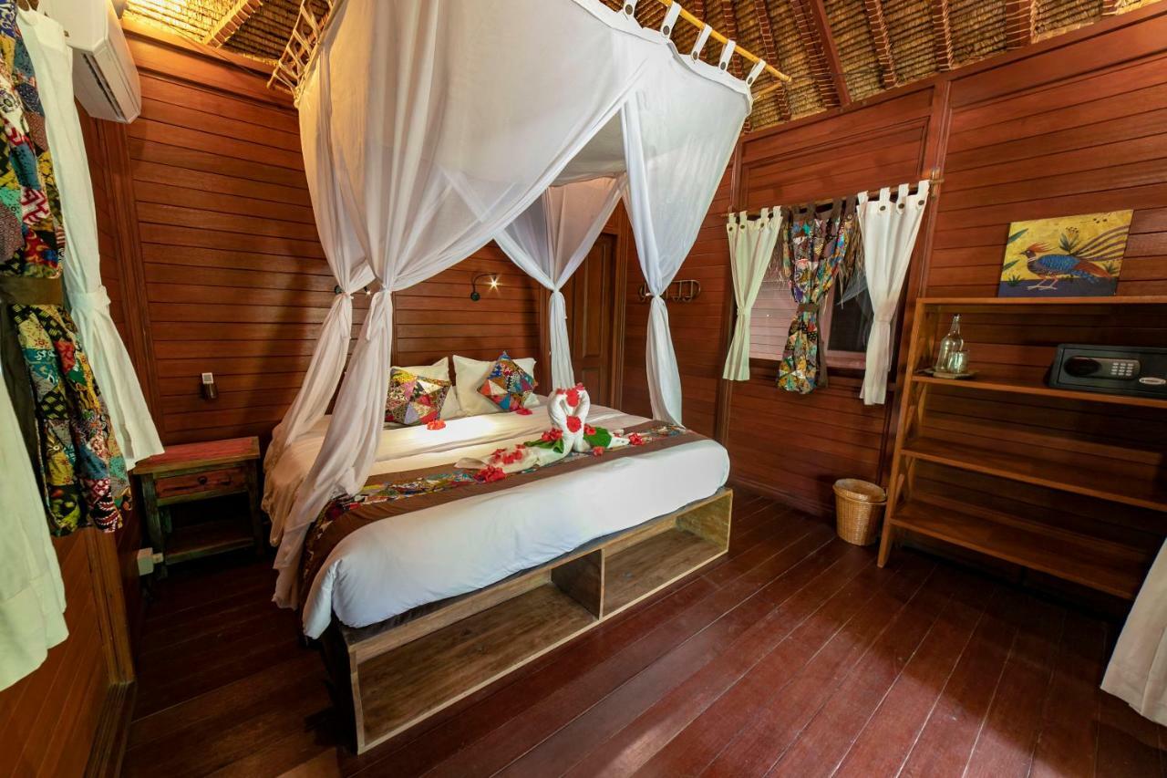 Ceningan Holiday park 4*