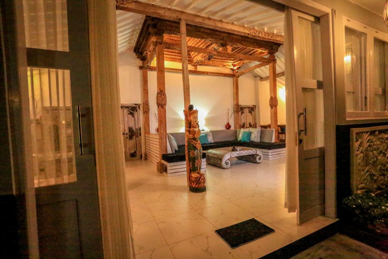 The Kayu Manis Villa *