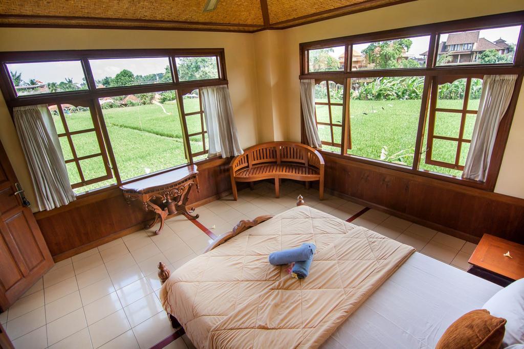 Ganesha Guest house *