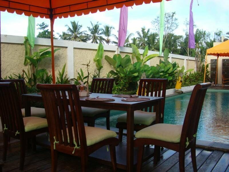 Anini Raka & Resort